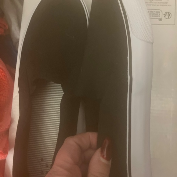 Woman’s Slip On Shoes Size6 - Picture 6 of 7